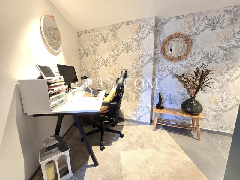 Loft - 144 m² - 5 pièces