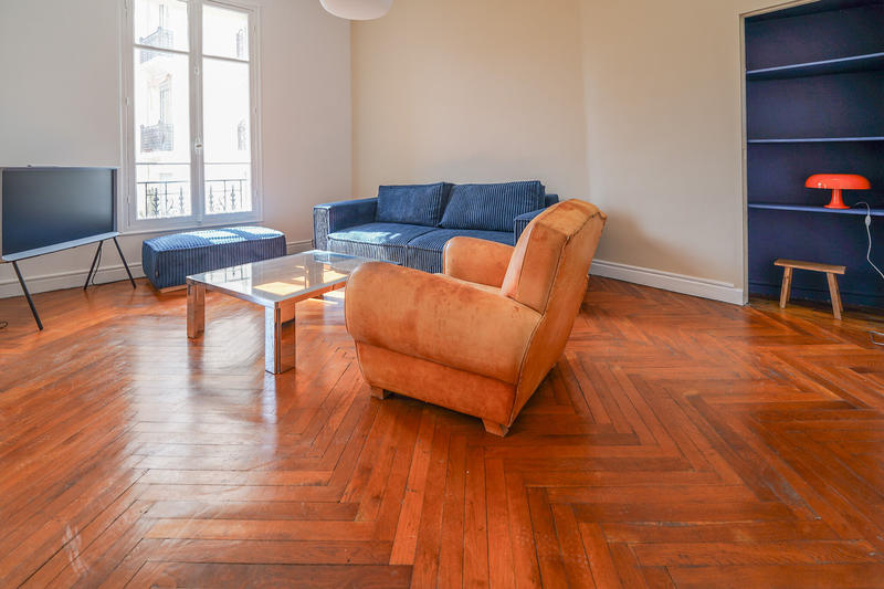 Appartement - 75 m² - 2 pièces