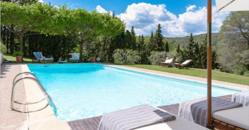 Villa - 260 m² - 8 pièces