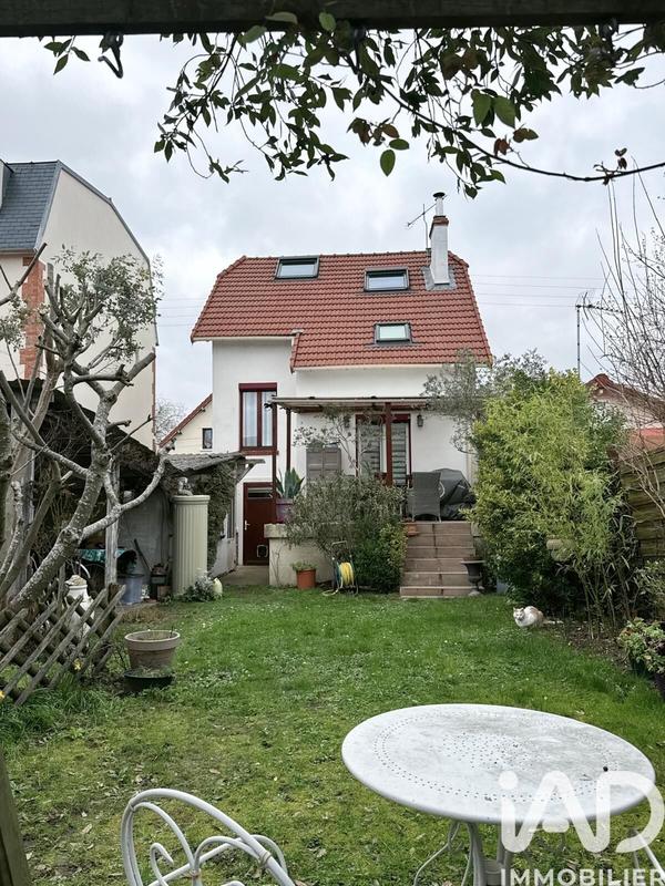 Maison - 88 m² - 4 pièces