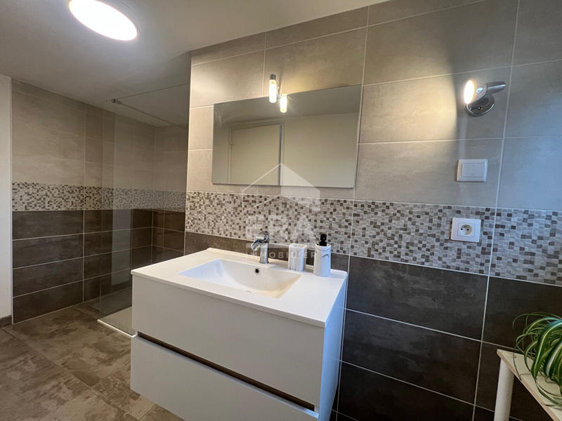 Maison - 161 m² - 5 pièces