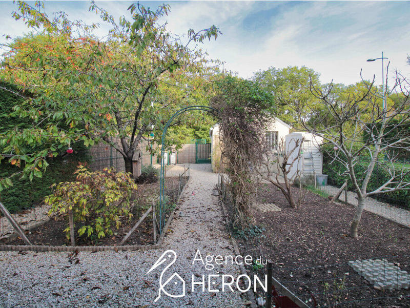 Propriété - 105 m² - 5 pièces