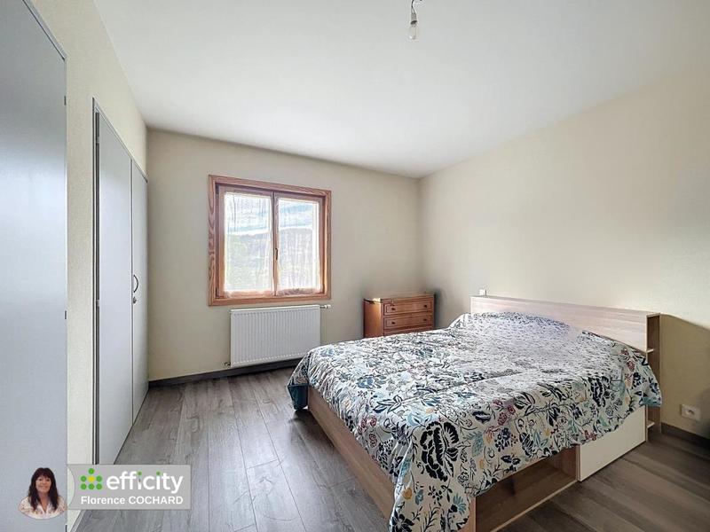 Appartement - 110 m² - 2 pièces