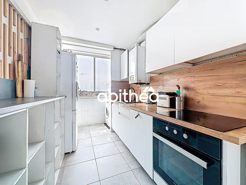 Appartement - 82 m² - 5 pièces