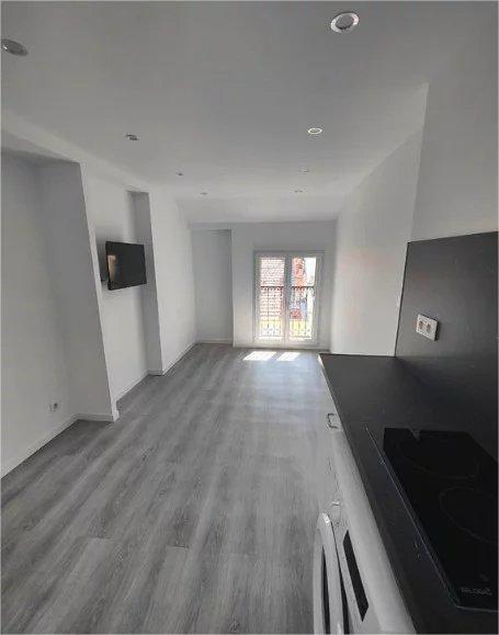 Appartement - 15 m² - 1 pièce
