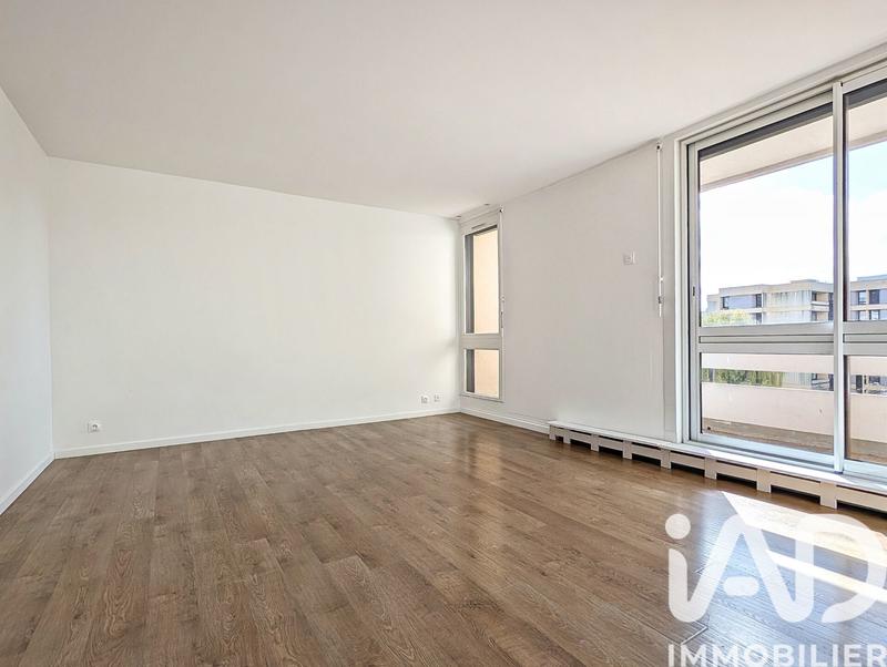 Appartement - 96 m² - 5 pièces