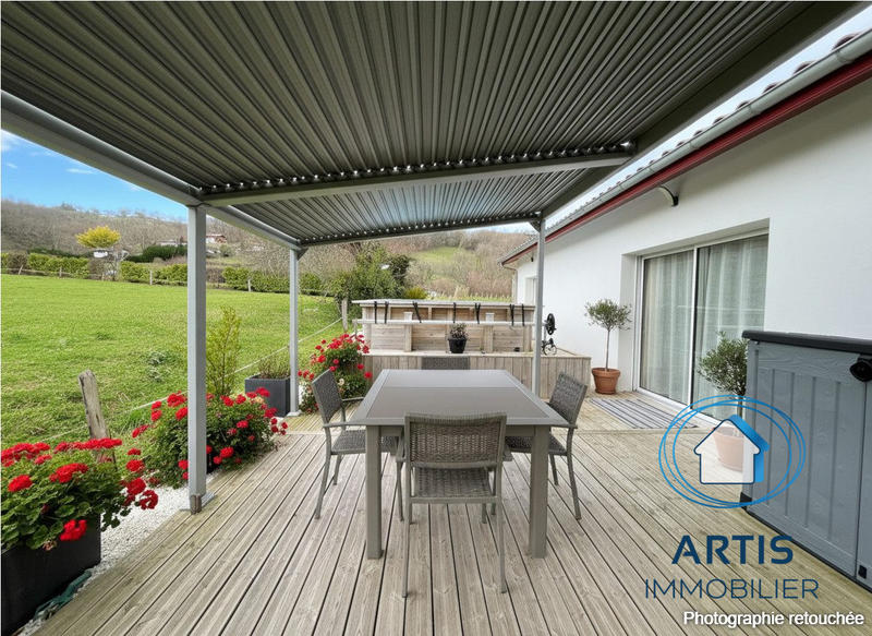 Maison - 90 m² - 4 pièces