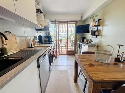 Appartement - 84 m² - 3 pièces