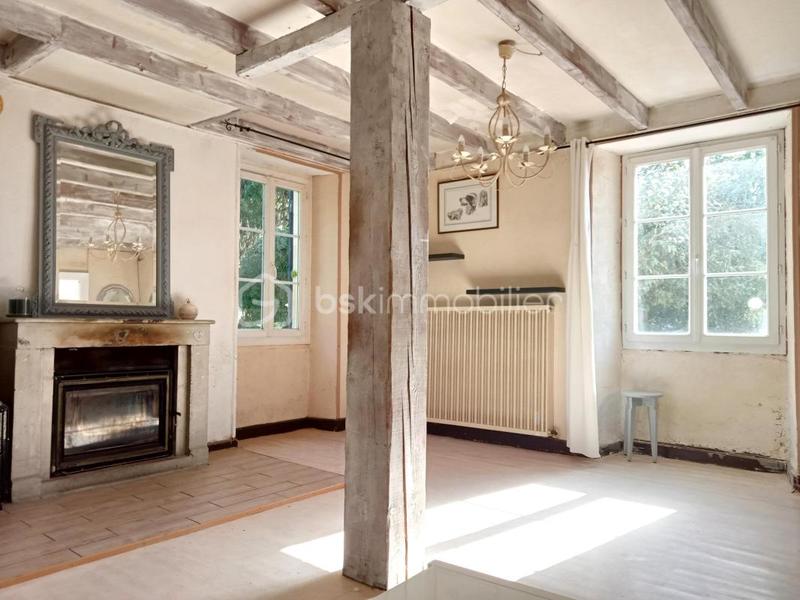 Maison en pierre - 189 m² - 8 pièces
