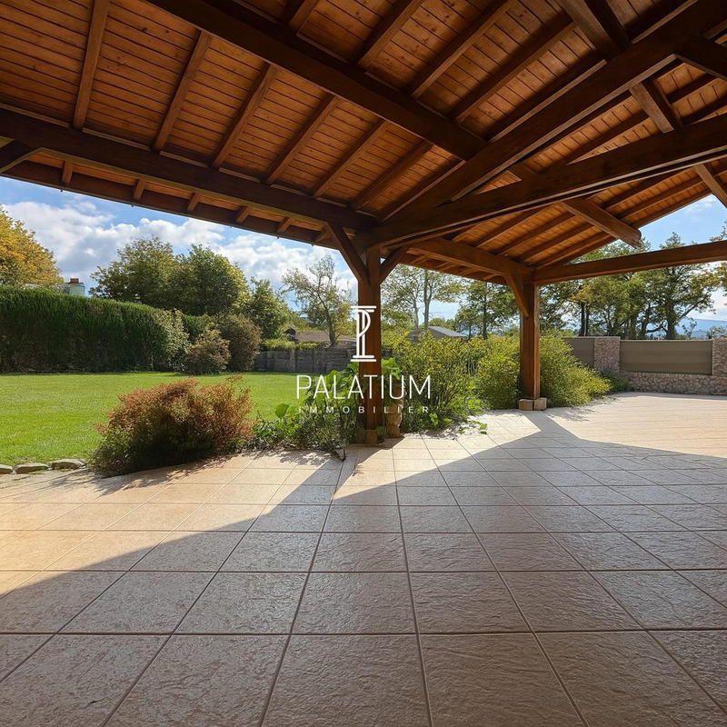 Maison traditionnelle - 129 m² - 6 pièces