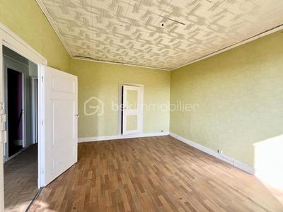 Appartement - 84 m² - 4 pièces