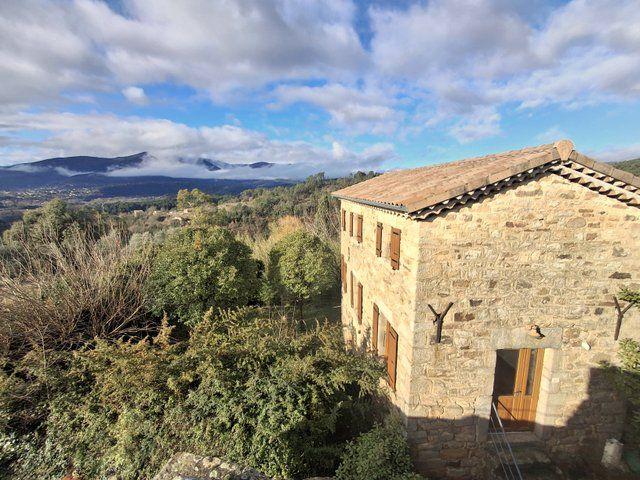 Maison - 75 m² - 5 pièces