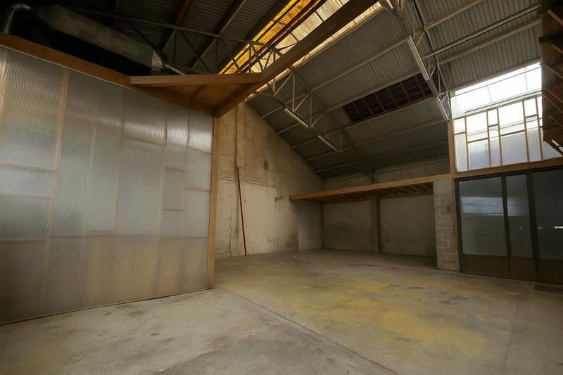 Local commercial - 352 m² - 6 pièces