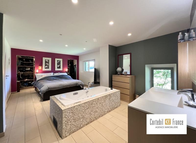 Ferme - 300 m² - 5 pièces