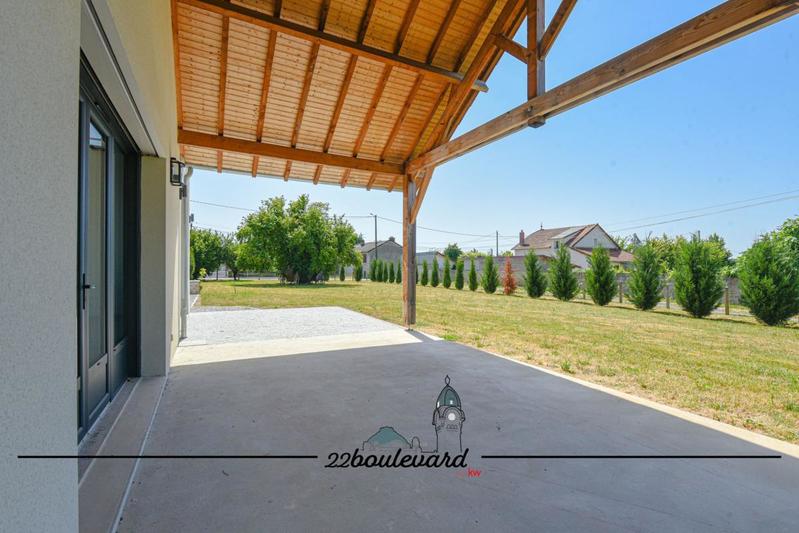 Longère - 318 m² - 10 pièces