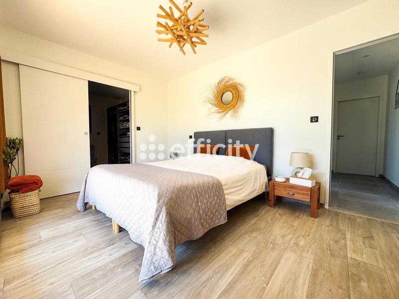 Maison - 130 m² - 4 pièces