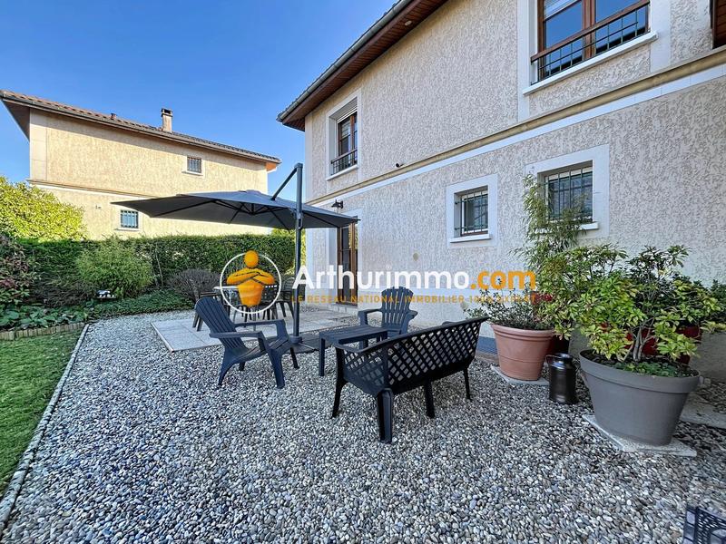 Maison - 111 m² - 5 pièces