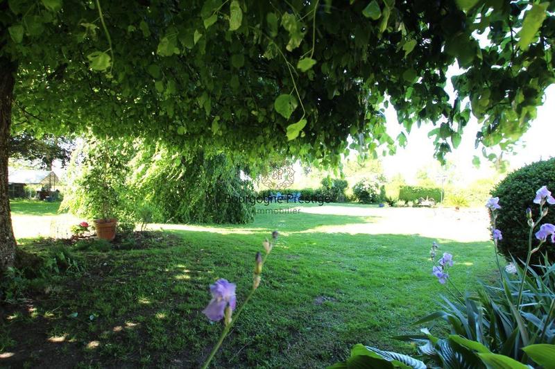 Propriété - 190 m² - 6 pièces