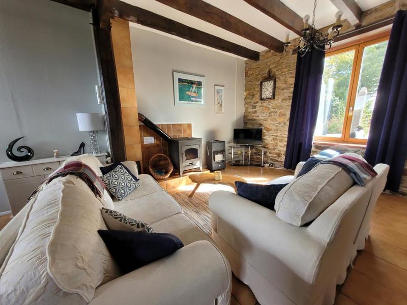 Propriété - 241 m² - 11 pièces