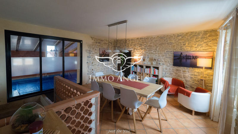 Maison ancienne - 172 m² - 8 pièces