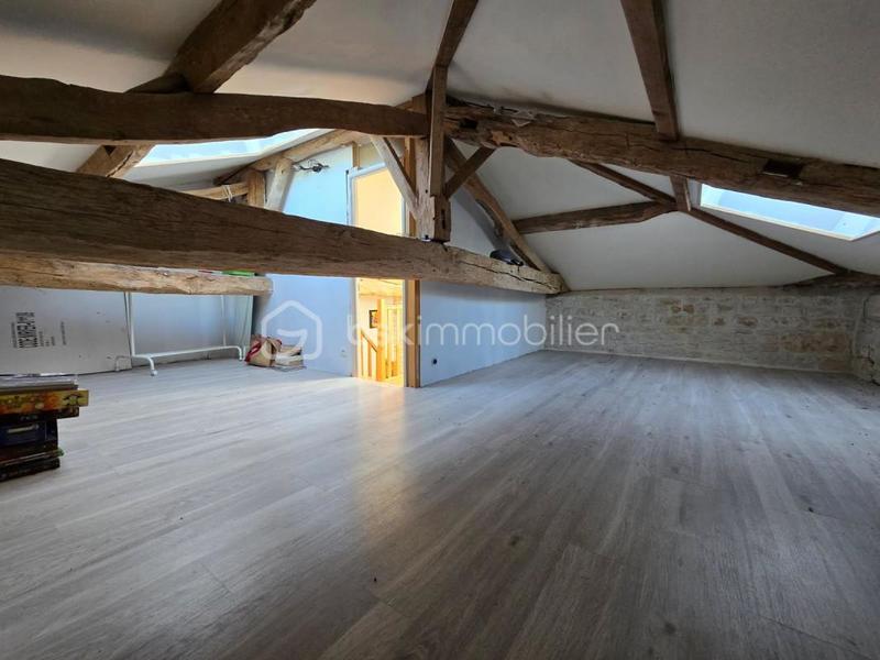 Maison en pierre - 147 m² - 7 pièces