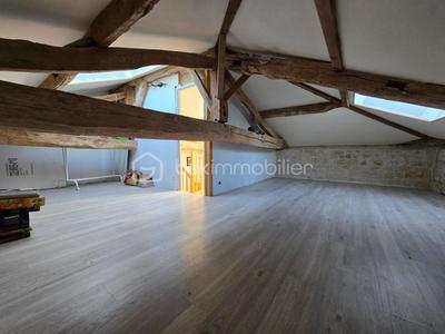 Maison en pierre - 147 m² - 7 pièces