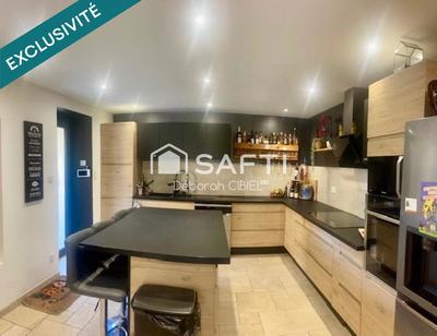 Maison - 100 m² - 4 pièces