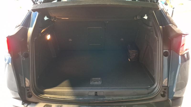 Peugeot 3008 II 1.6 Hybrid 180 E-Eat8 Allure Pack