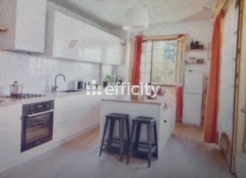 Maison - 131 m² - 7 pièces