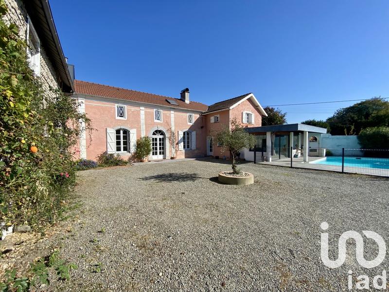 Maison de village - 200 m² - 6 pièces