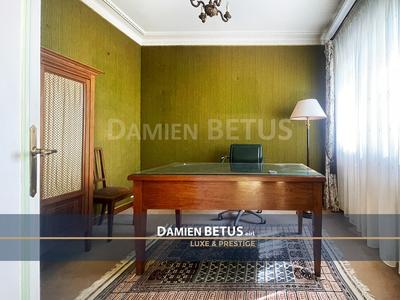 Maison - 202 m² - 8 pièces