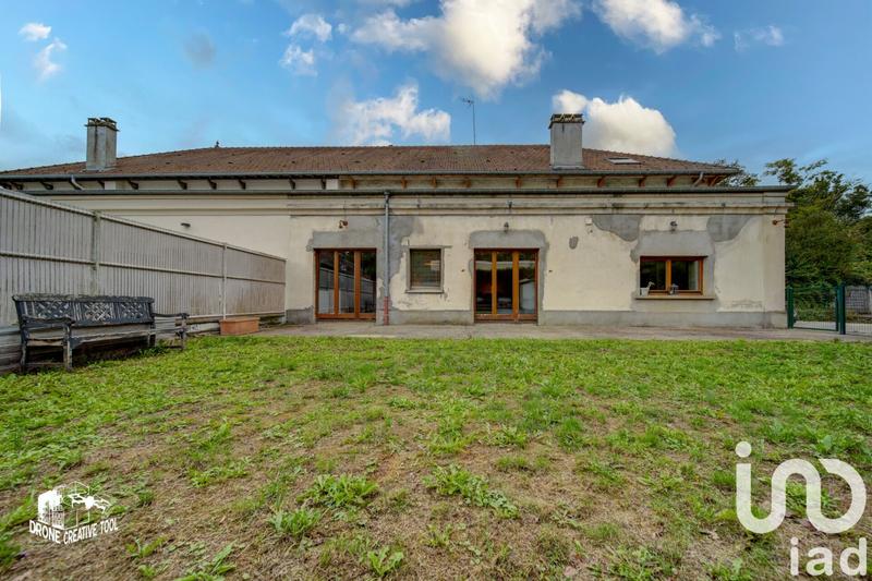 Maison - 227 m² - 8 pièces