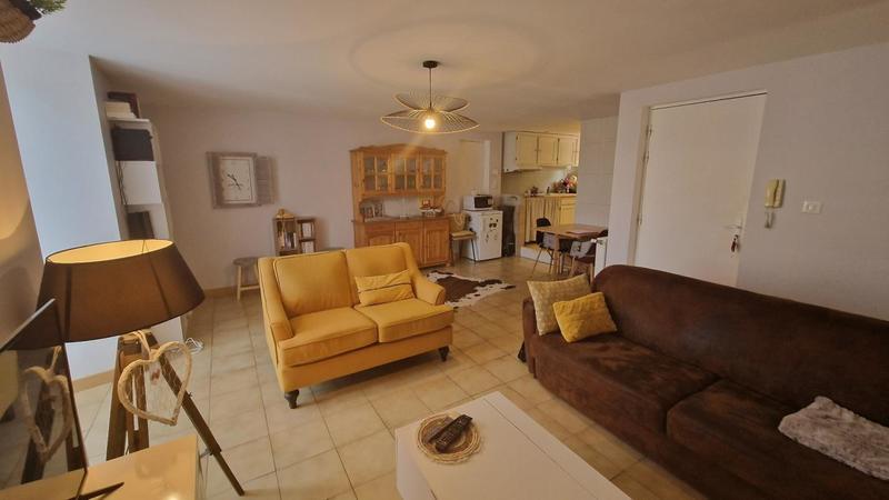 Maison - 140 m² - 8 pièces