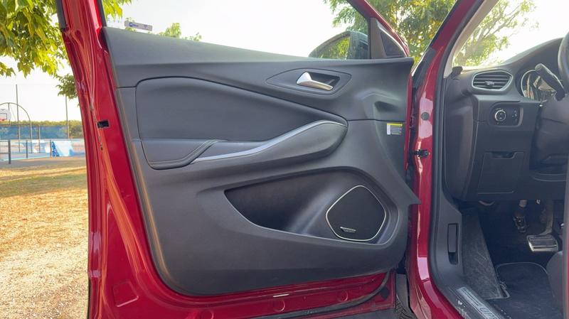 Opel Grandland X 1.2 i Turbo 130 Eat6 Ultimate