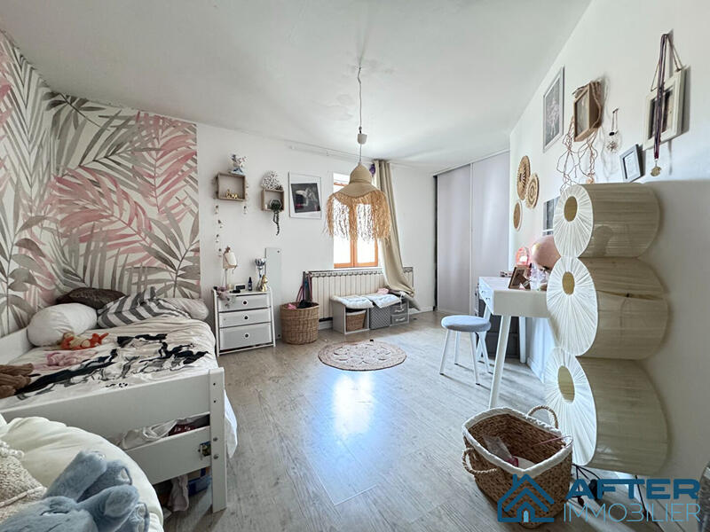 Maison - 165 m² - 7 pièces