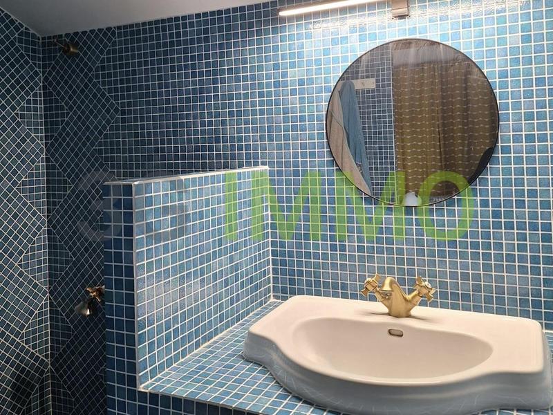 Grange - 212 m² - 6 pièces