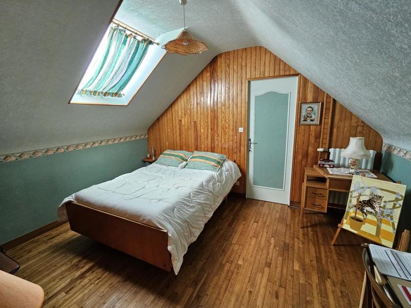 Maison - 93 m² - 5 pièces