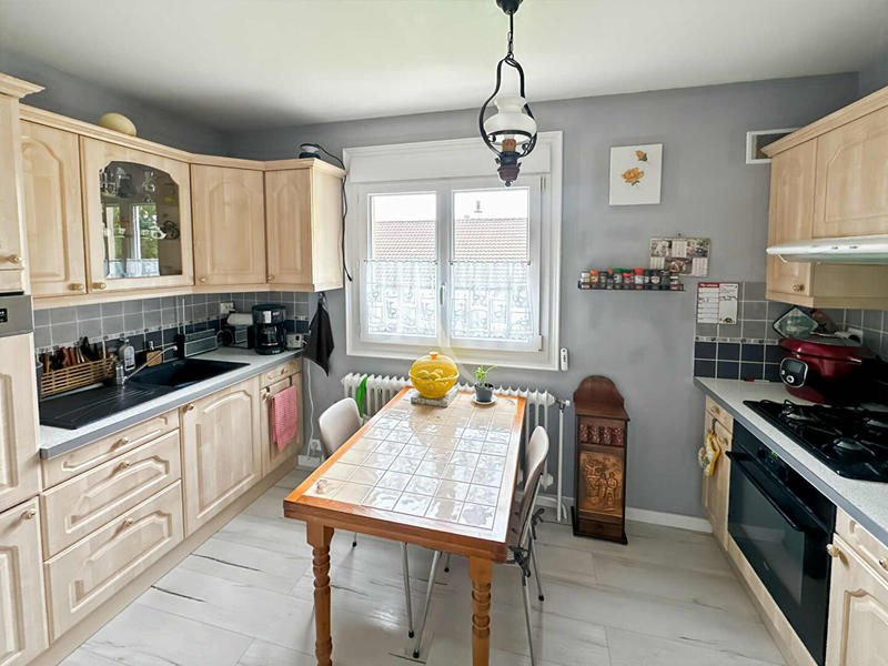 Maison - 93 m² - 4 pièces