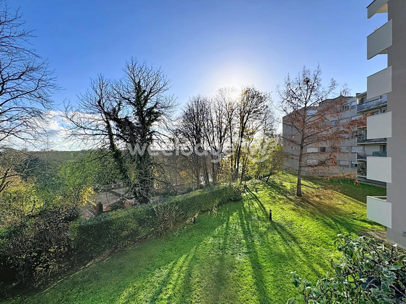 Appartement - 95 m² - 5 pièces