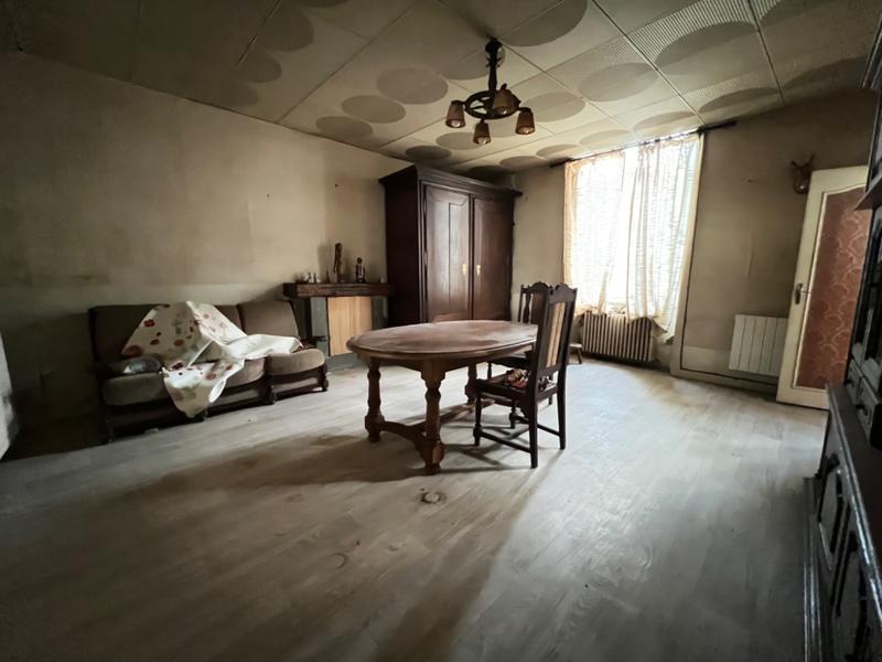 Maison - 284 m² - 10 pièces