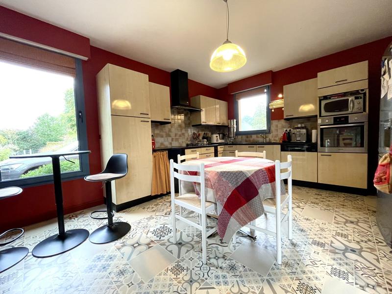 Maison ancienne - 298 m² - 12 pièces