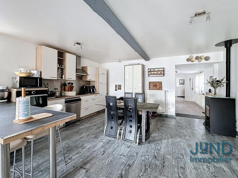 Maison - 98 m² - 4 pièces