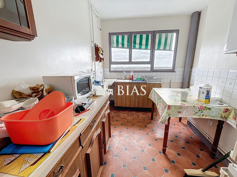 Appartement - 90 m² - 4 pièces