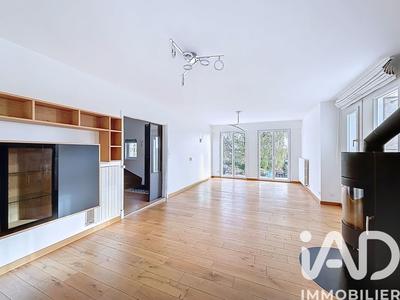 Maison - 180 m² - 5 pièces