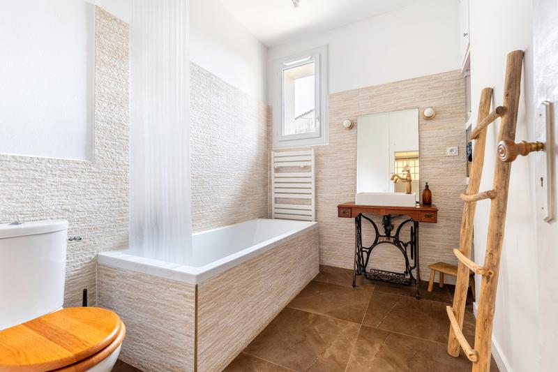 Maison ancienne - 158 m² - 7 pièces