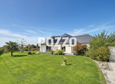 Maison - 217 m² - 6 pièces