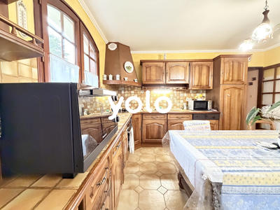 Maison traditionnelle - 144 m² - 6 pièces