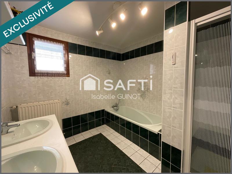 Maison - 172 m² - 8 pièces