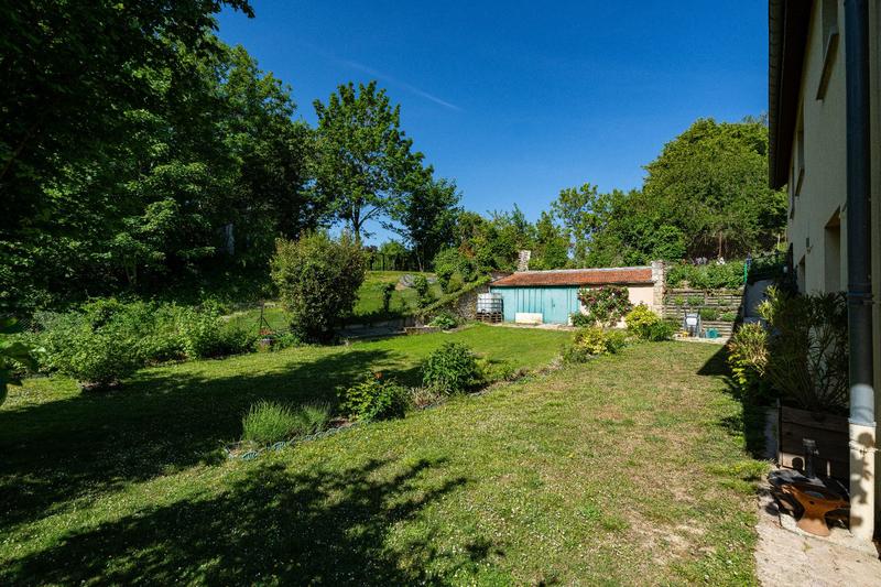 Maison - 180 m² - 7 pièces