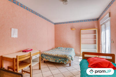 Fonds de commerce - 1 051 m²